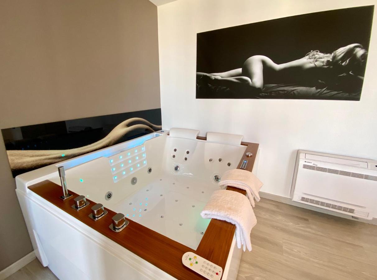 La Vague Tendresse - Vue Mer - Jacuzzi & Sauna Le Treport Luaran gambar